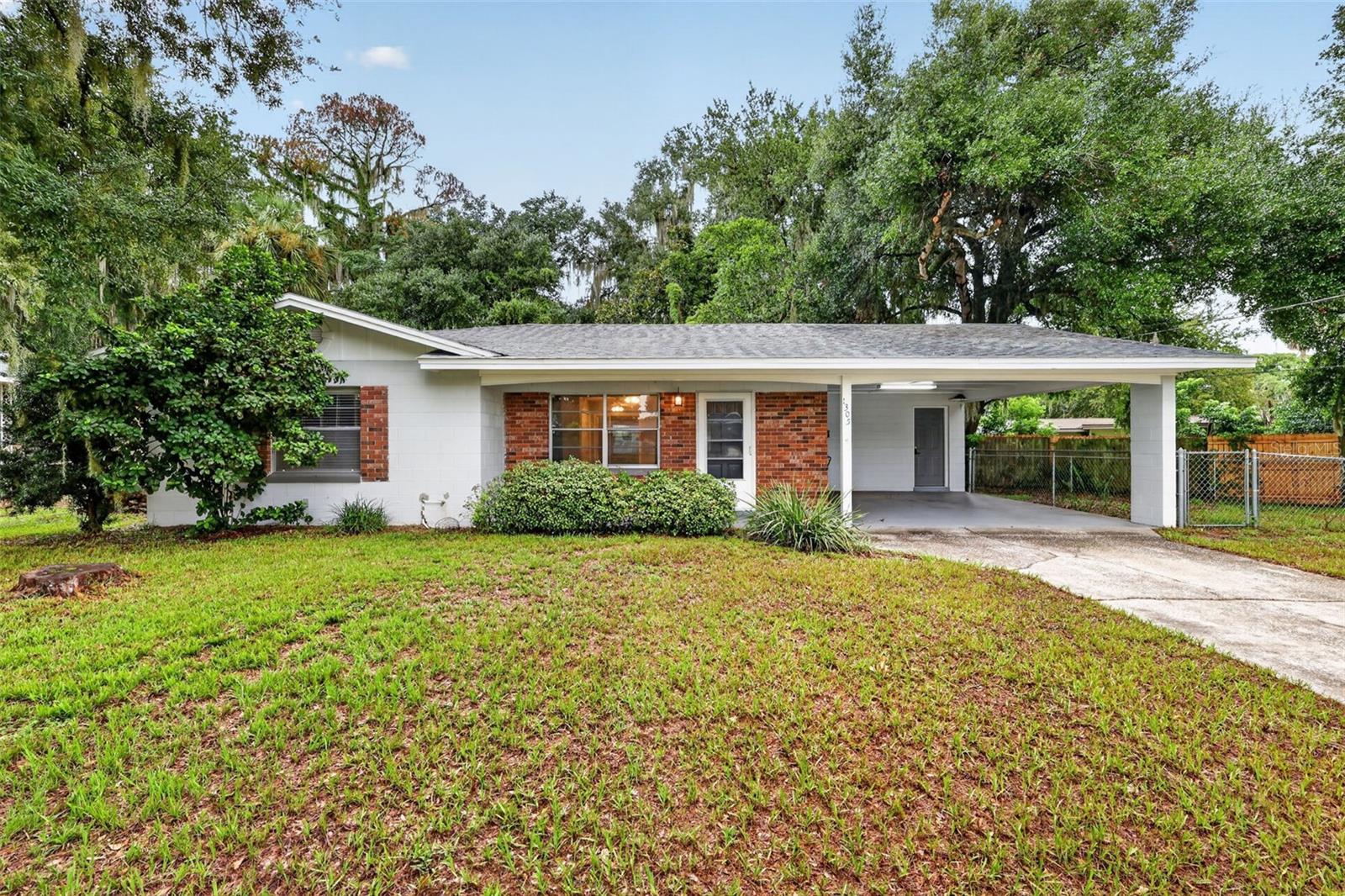 Welcome to 1305 Orange Avenue! A solid 2 bedroom/2 Bath Home w/ Covered Parking Welcome to 1305 Orange Avenue! A solid 2 bedroom/2 Bath Home w/ Covered Parking