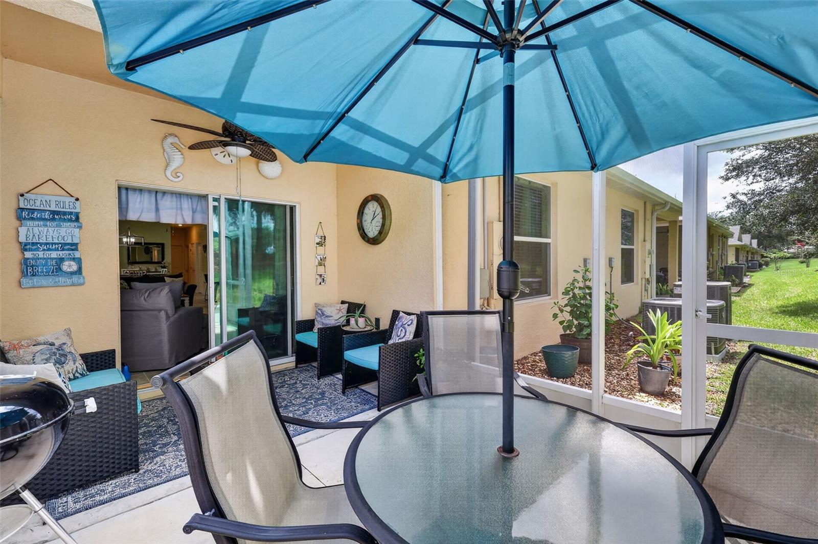 Screened-in Porch