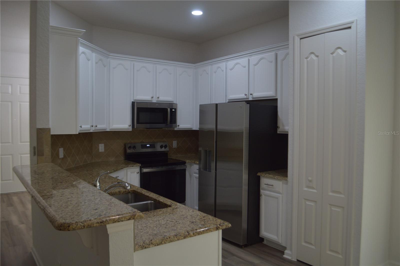 6828 HELMSLEY CIRCLE, Windermere, FL 34786