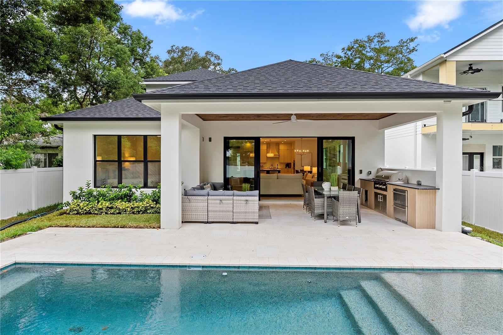 2931 HELEN AVENUE, Orlando, FL 32804
