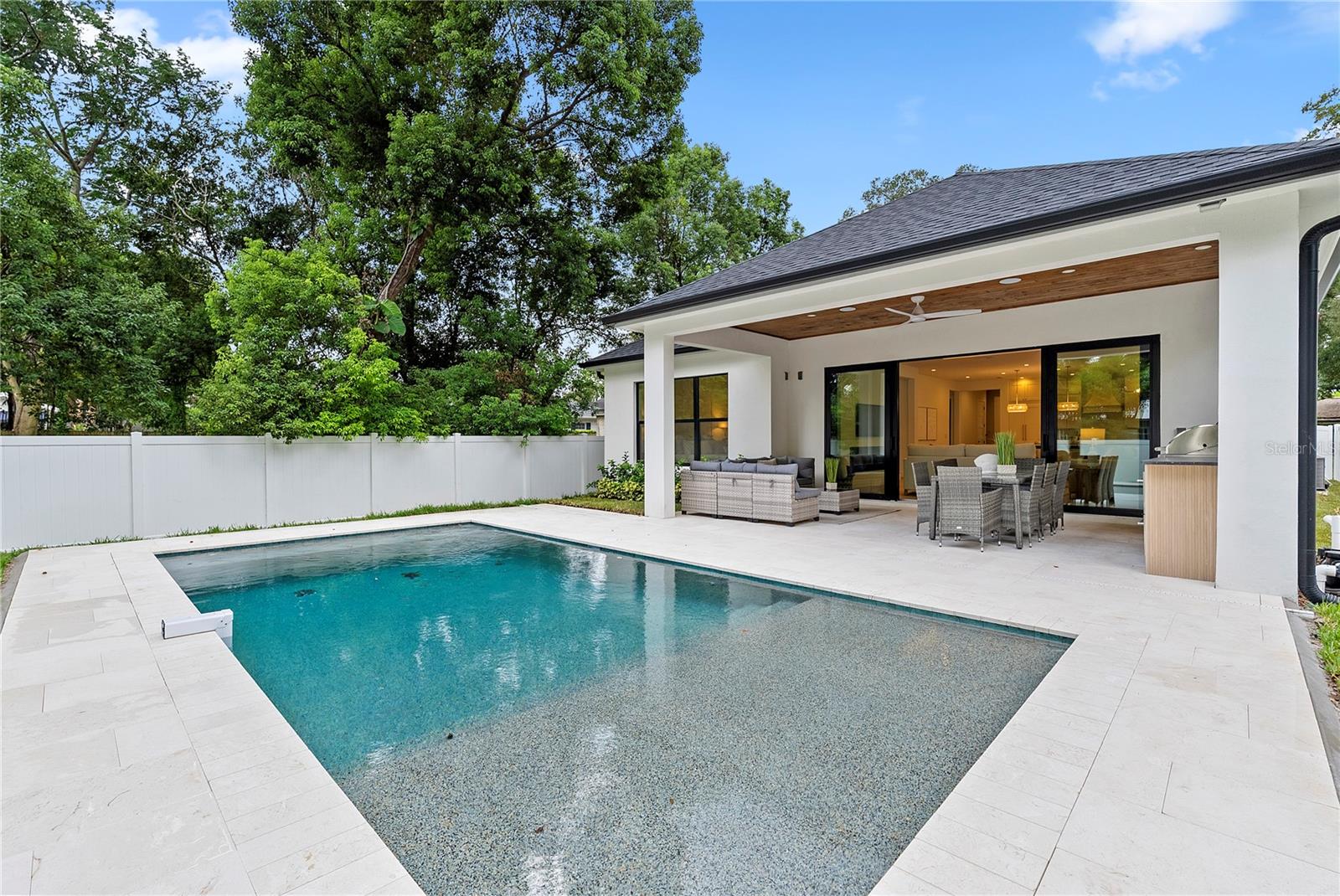 2931 HELEN AVENUE, Orlando, FL 32804