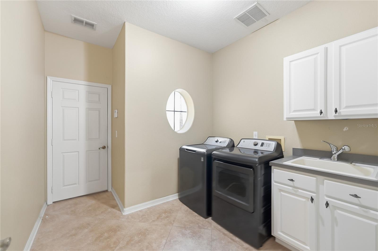 11457 SWIFT WATER CIRCLE, Orlando, FL 32817