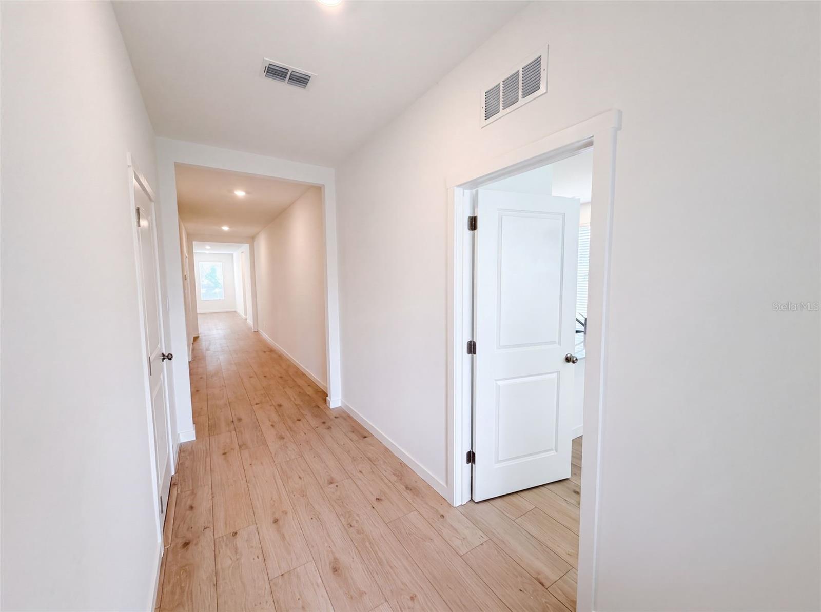 347 PUMA LOOP, Groveland, FL 34736