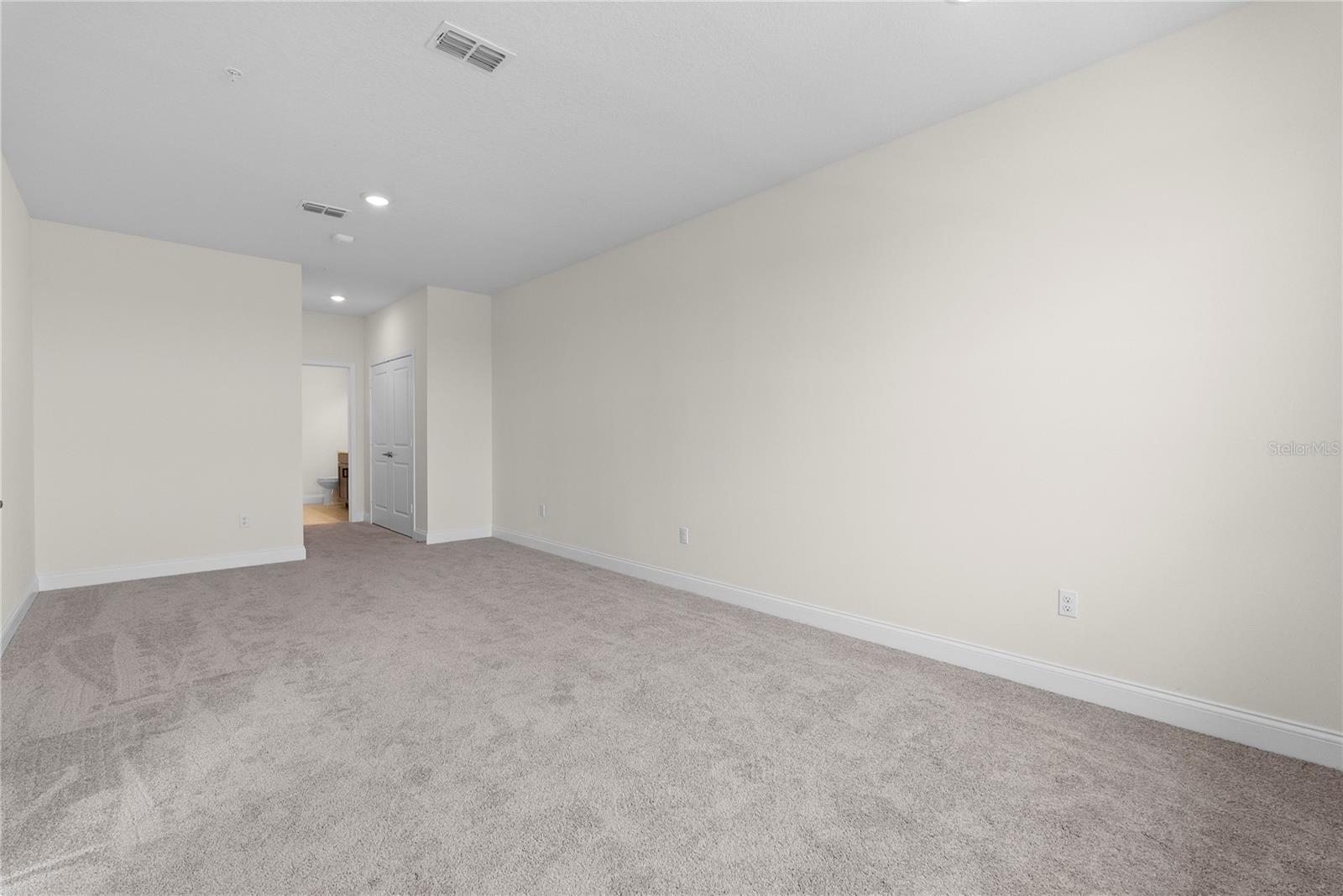 7545 LAUREATE BOULEVARD, #7404, Orlando, FL 32827
