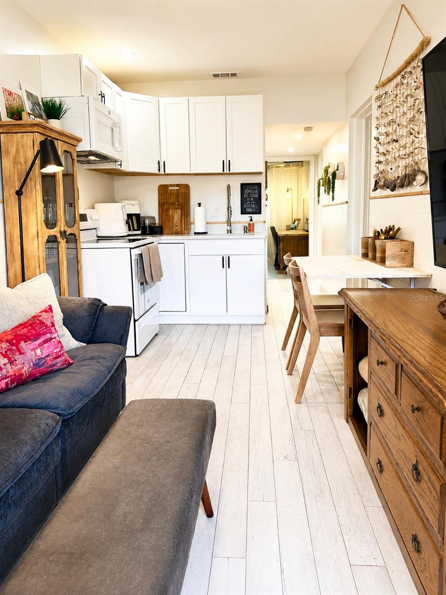 Private Mother-In-Law suite