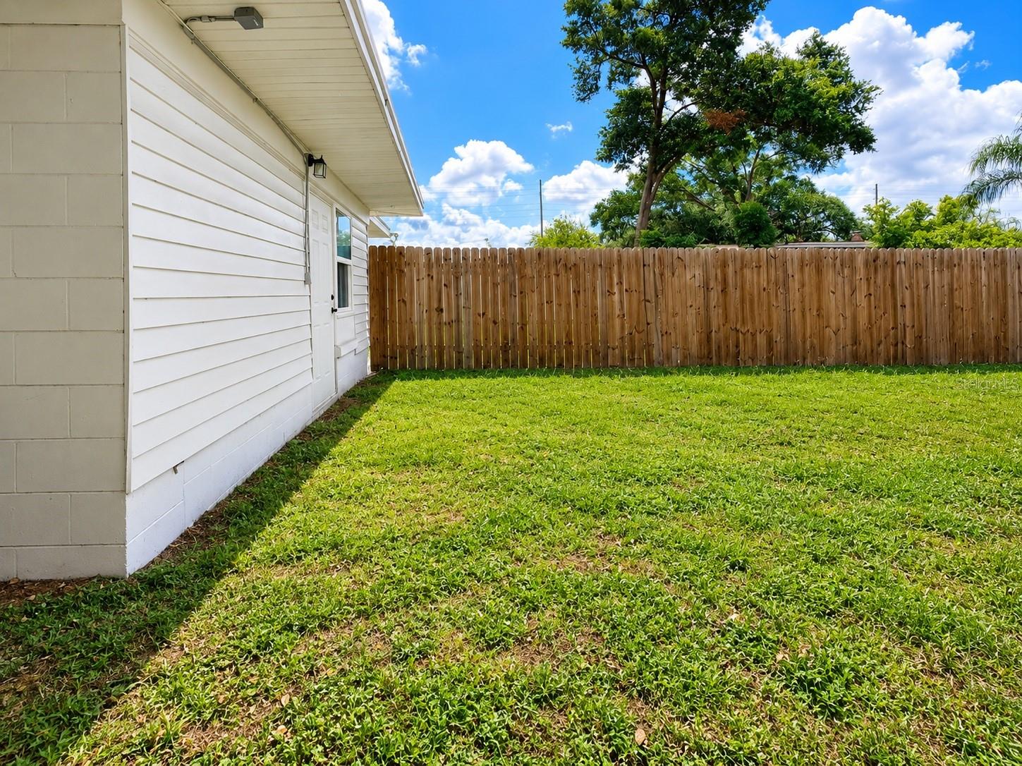 Private, fully fenced, Mother-In-Law suite backyard