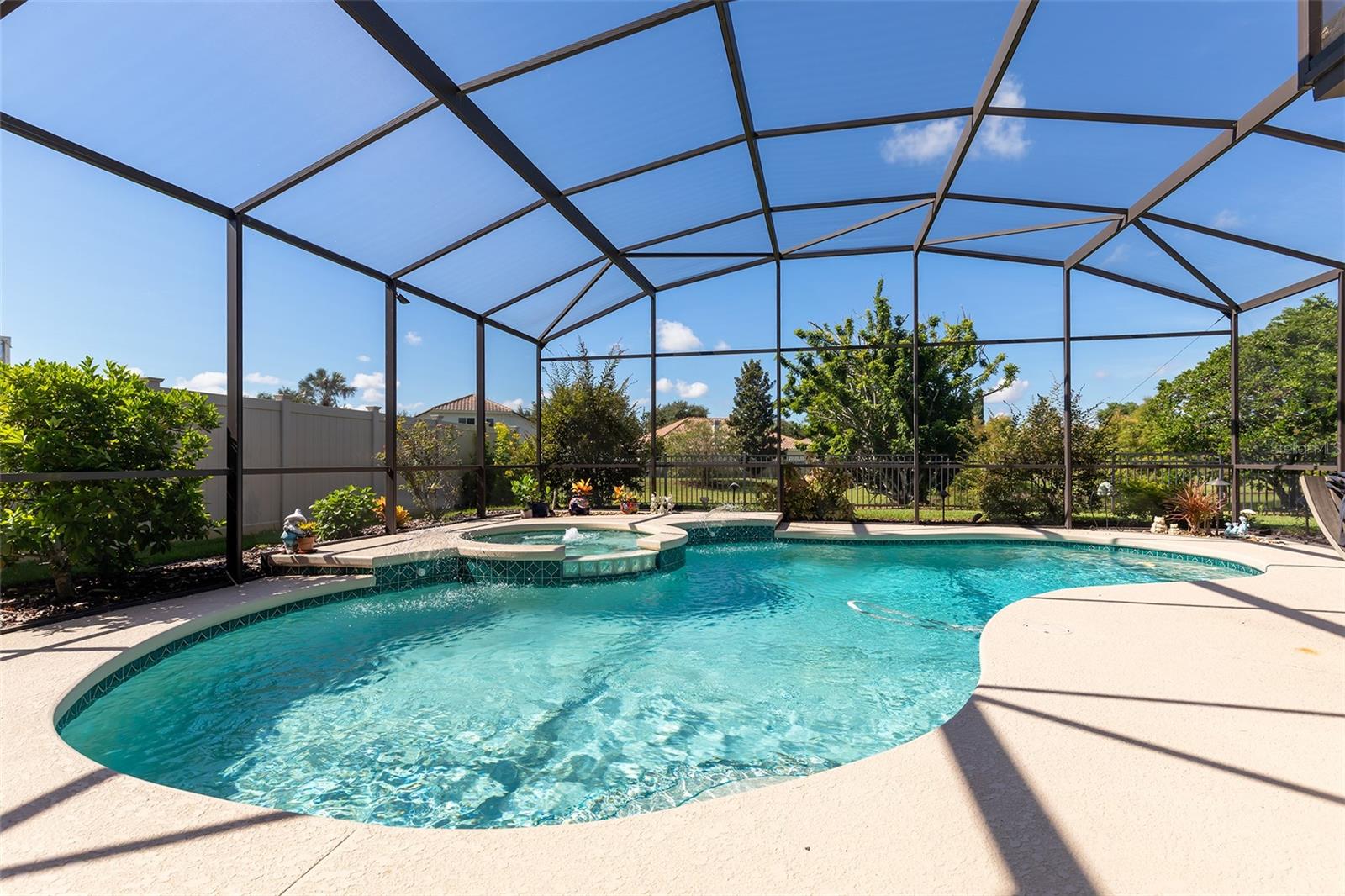 Pool & Spa