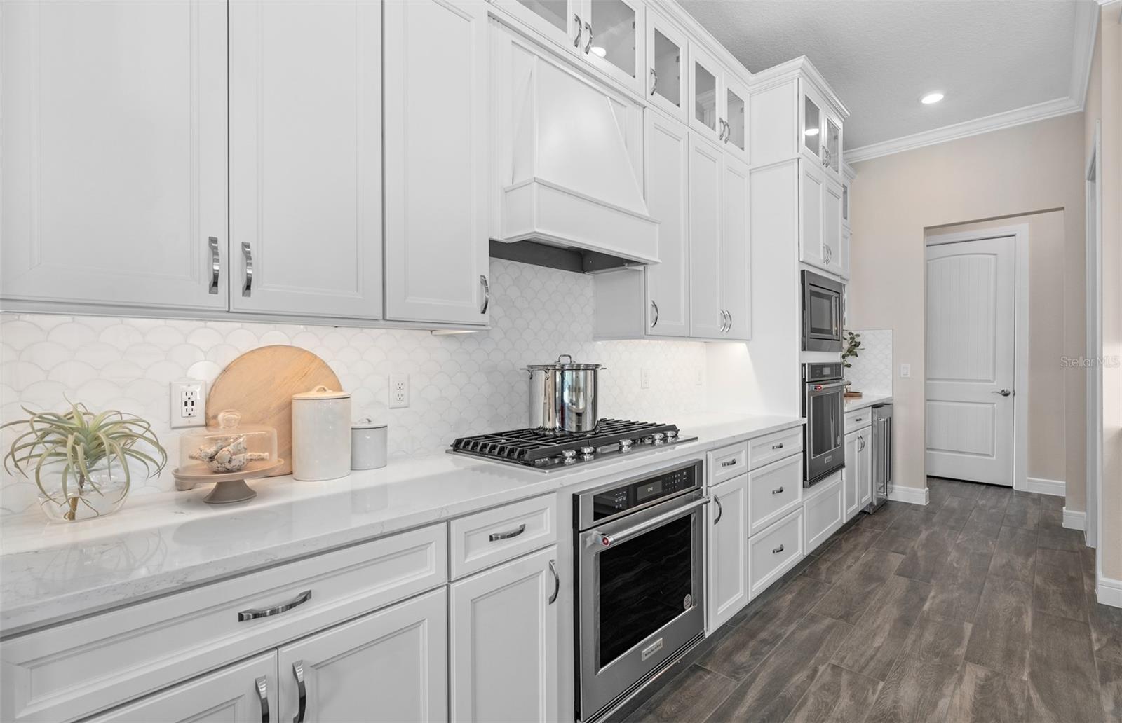 Model Home Design Only. Pictures and furnishings are for illustrative purposes only. Elevations, colors and options may vary. Furniture is for model home staging only.