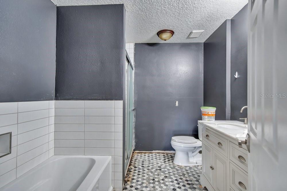 Upstairs Bath