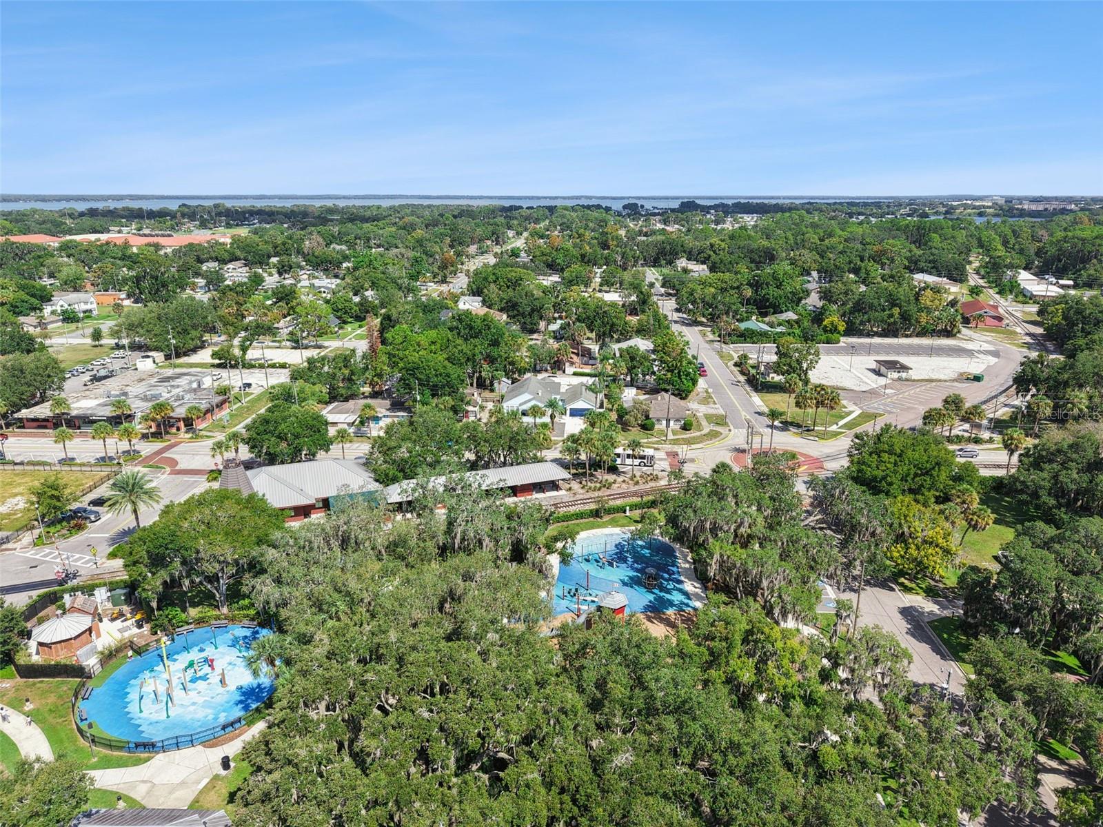317 E MAIN STREET, Tavares, FL 32778