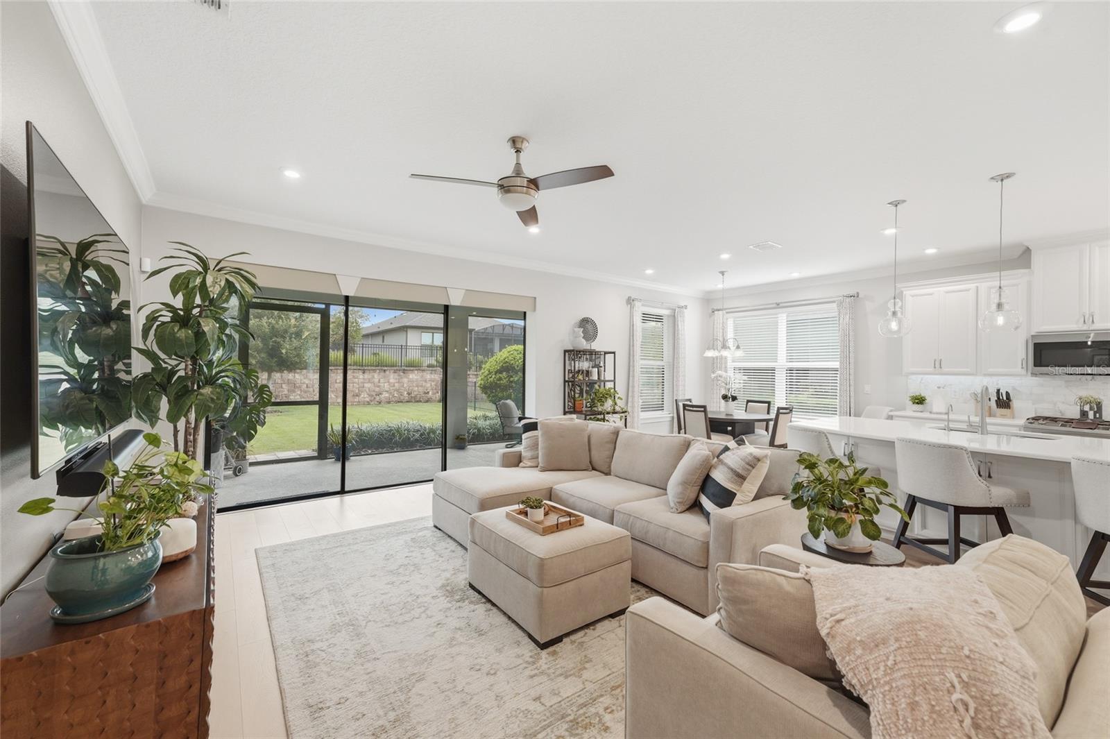 Living Rm flows directly into kitchen
