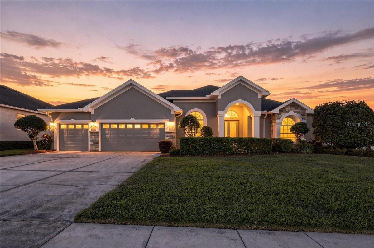 230 LAKE ARIETTA COURT, Auburndale, FL 33823