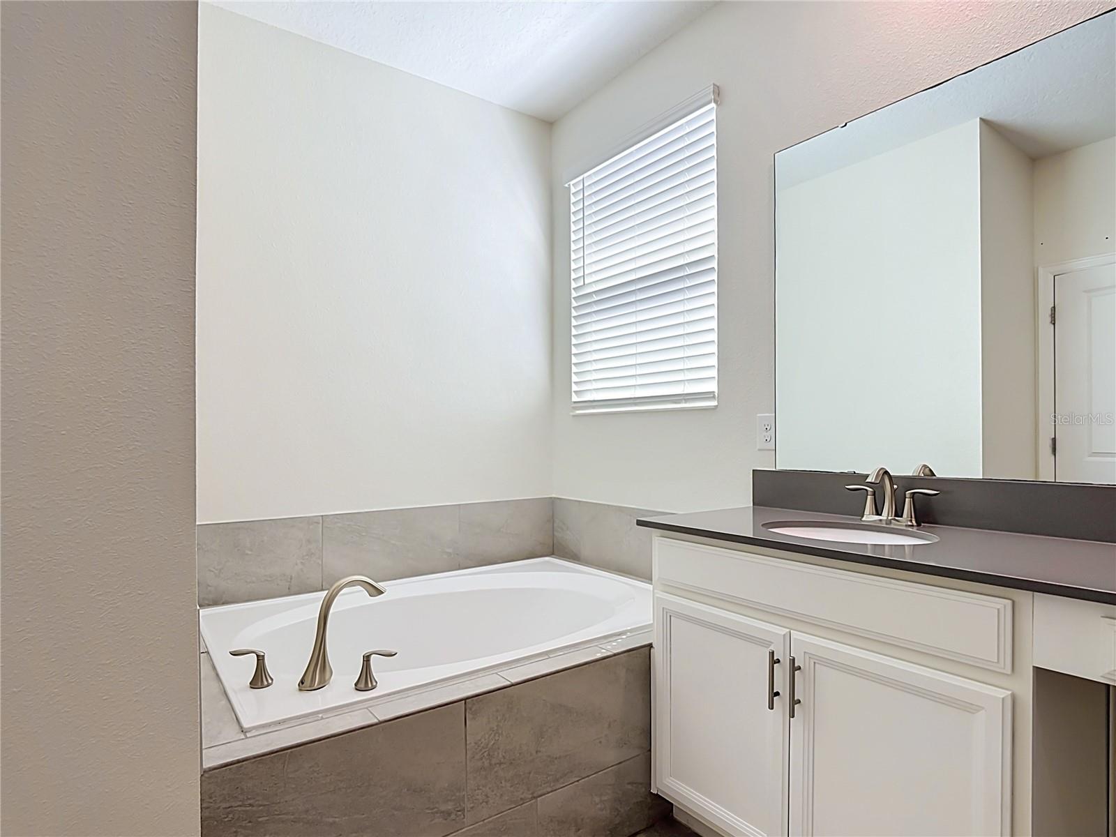 2735 BOOKMARK DRIVE, Kissimmee, FL 34746