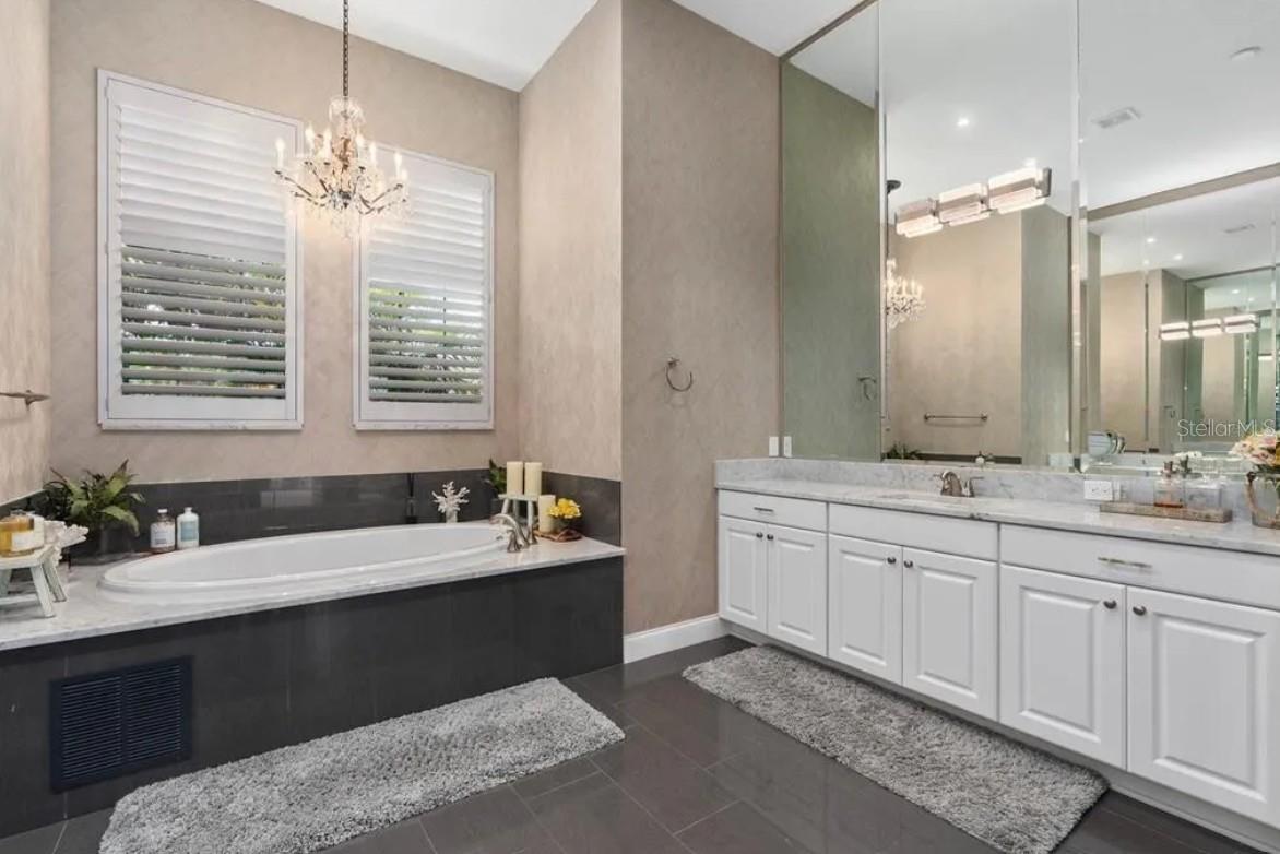 4302 ISABELLA CIR, Windermere, FL 34786