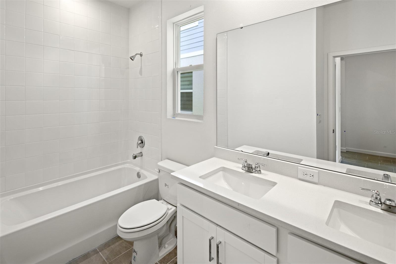 Alafia Bathroom 2