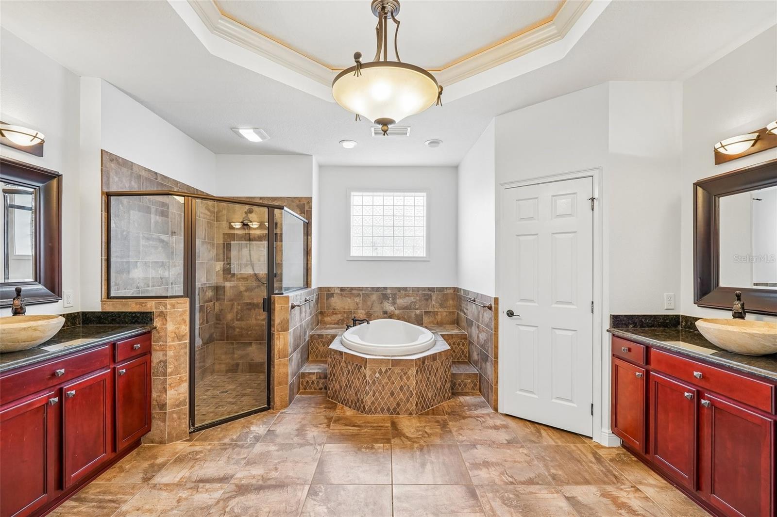 Master bath. Duel sinks Master bath. Duel sinks