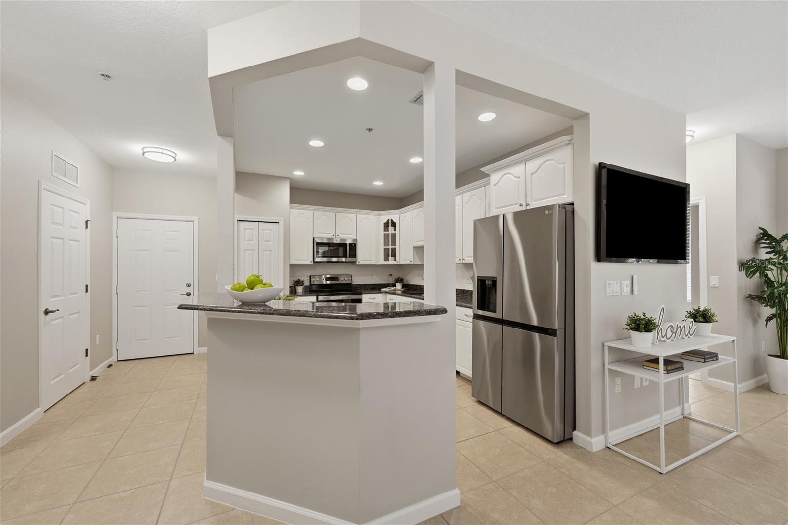 1674 LAKEMONT AVENUE, #101, Orlando, FL 32814
