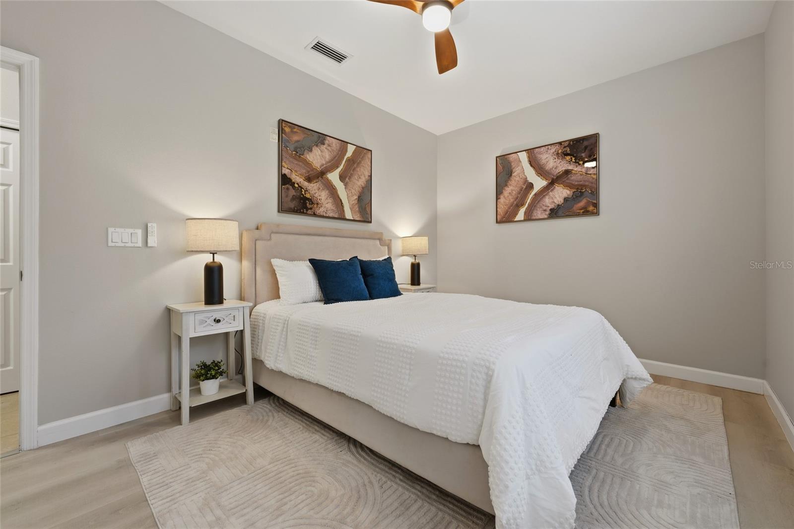 1674 LAKEMONT AVENUE, #101, Orlando, FL 32814