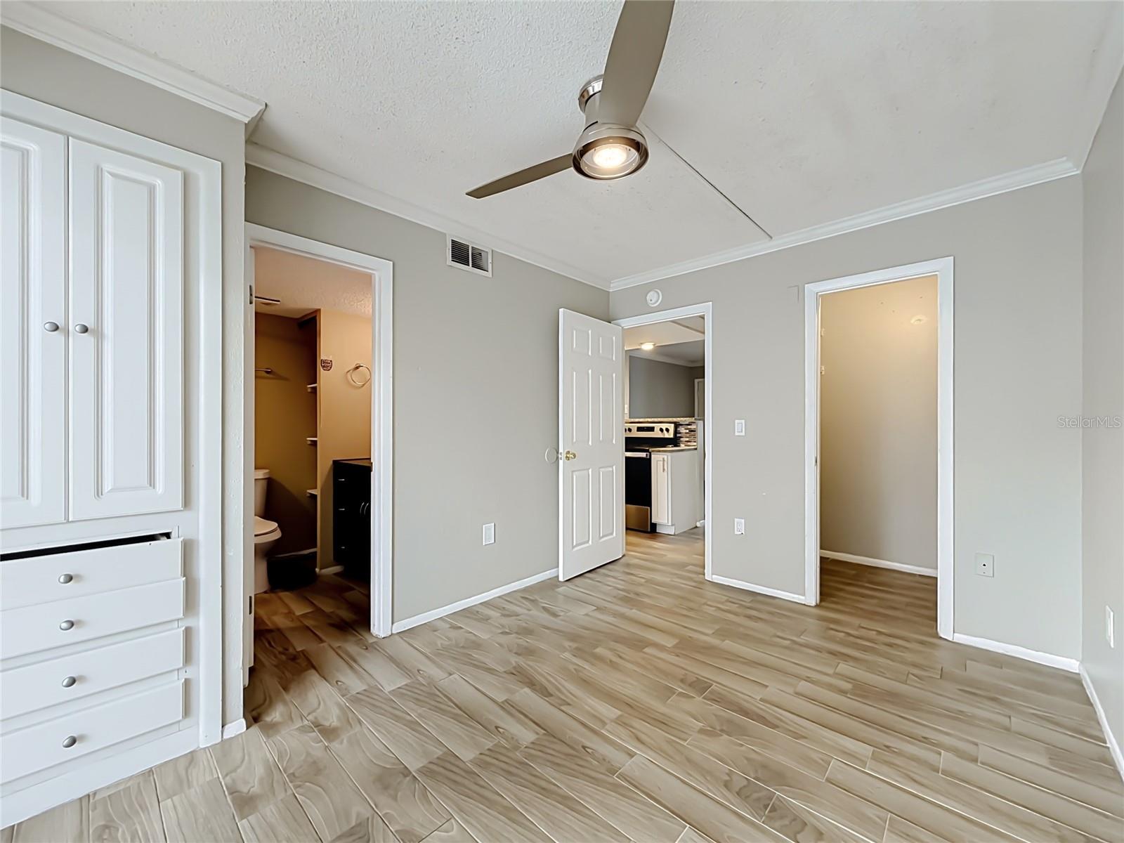 131 WATER FRONT WAY, #220, Altamonte Springs, FL 32701