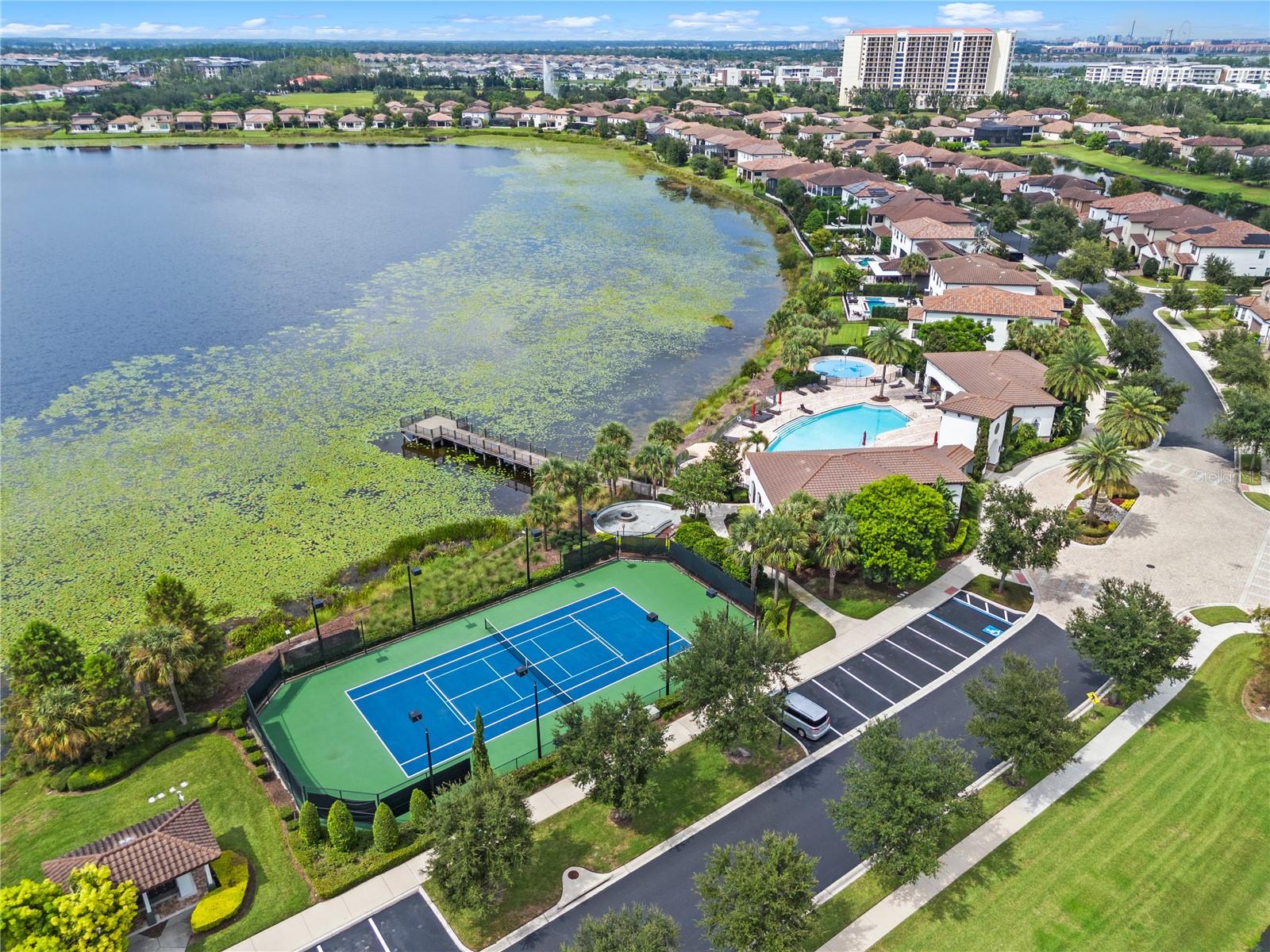 Tennis & Pickleball Courts