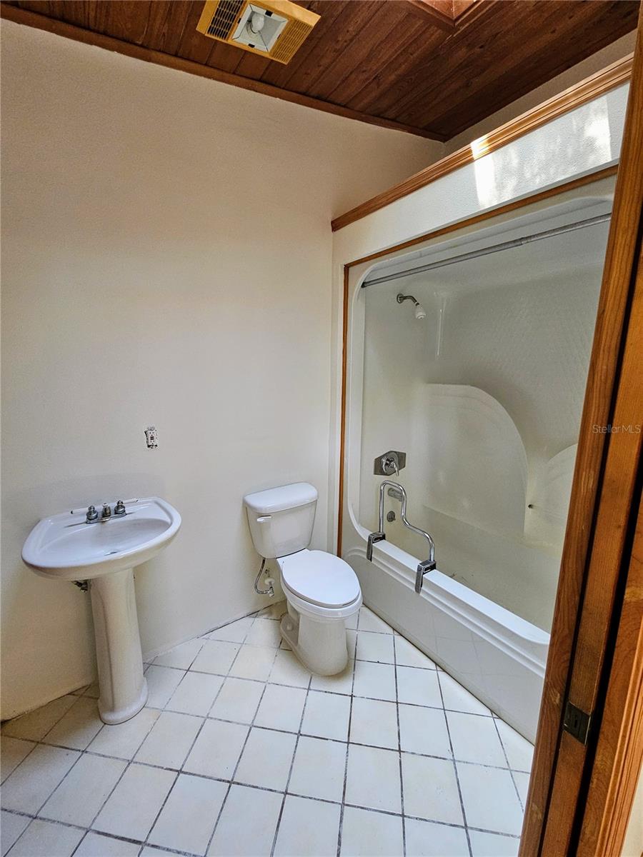 4447 TIDEWATER DRIVE, Orlando, FL 32812