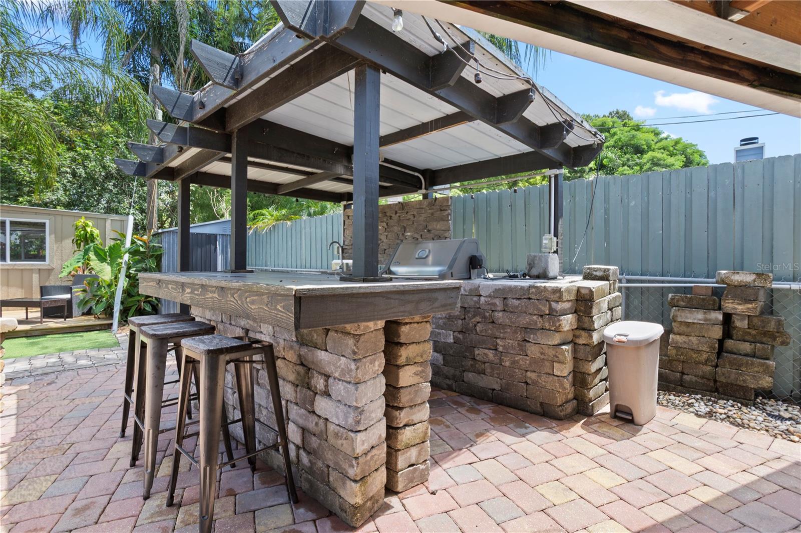 Outdoor kitchen