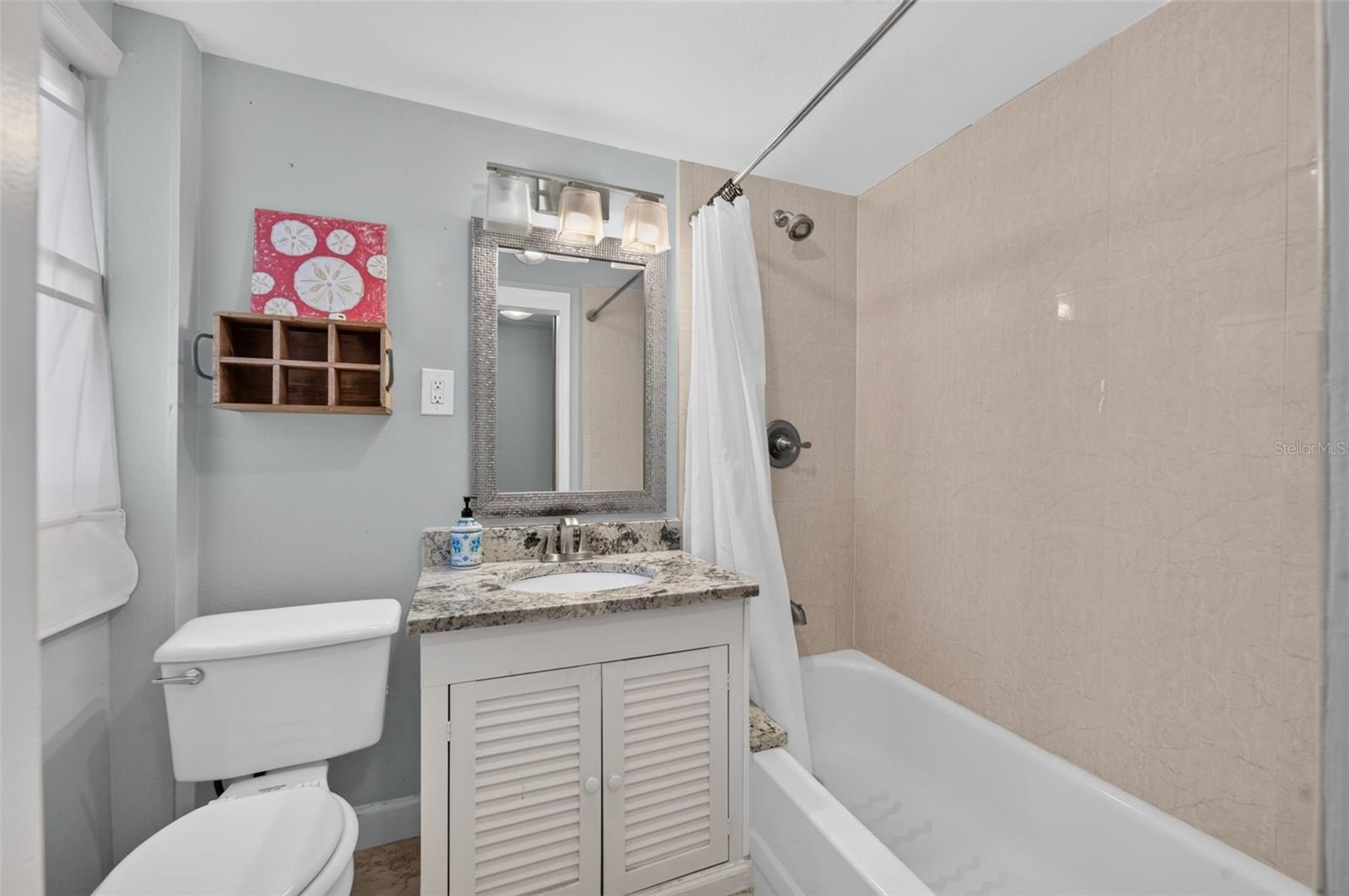 Guest cottage bathroom