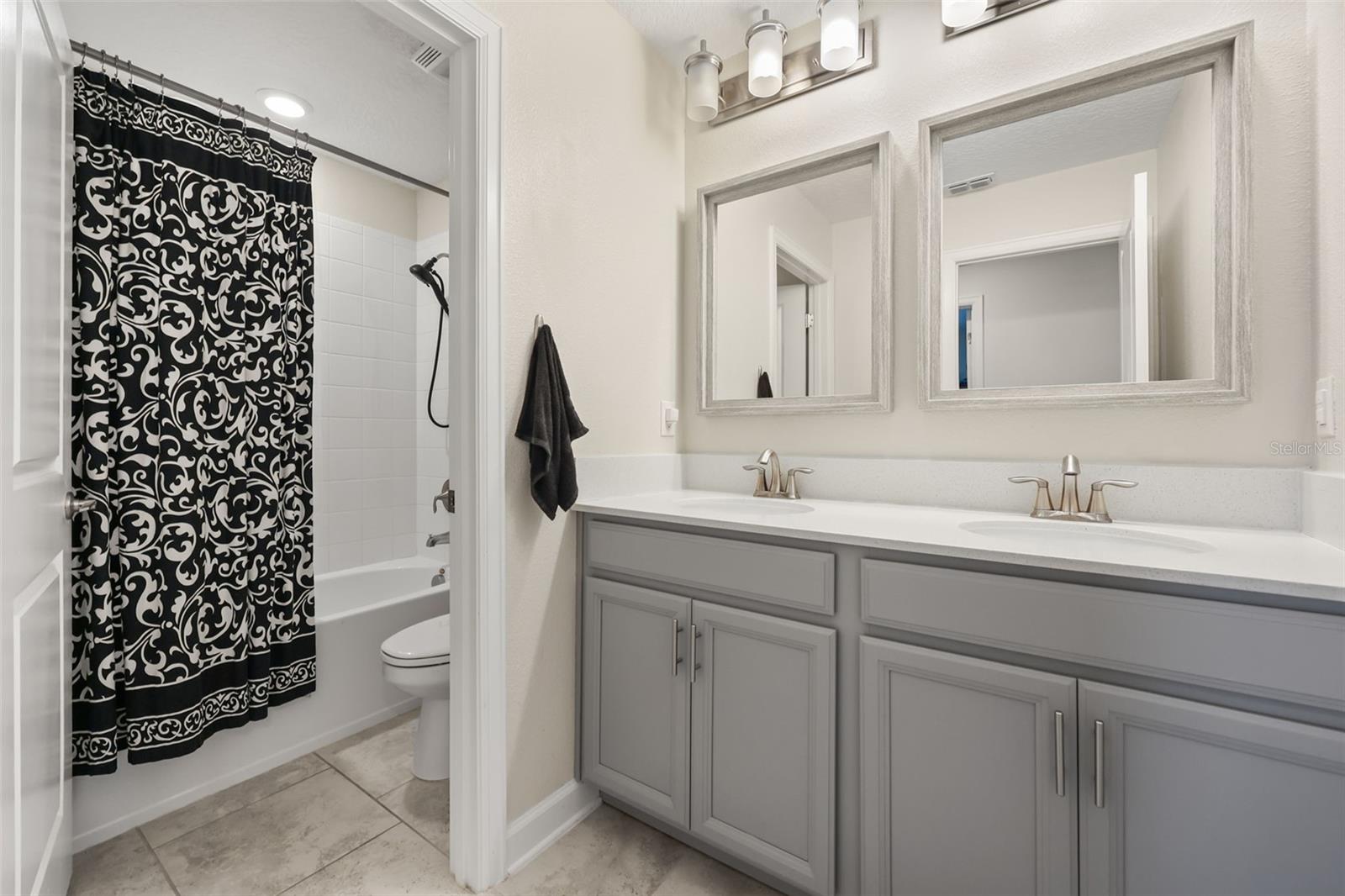 512 WESTCHESTER COURT, Davenport, FL 33837