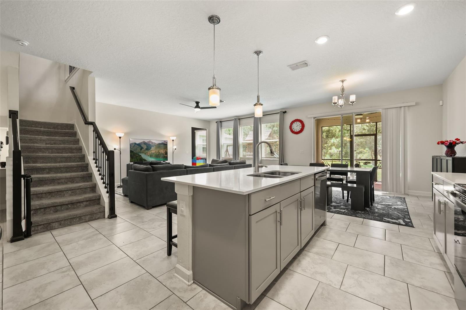 512 WESTCHESTER COURT, Davenport, FL 33837