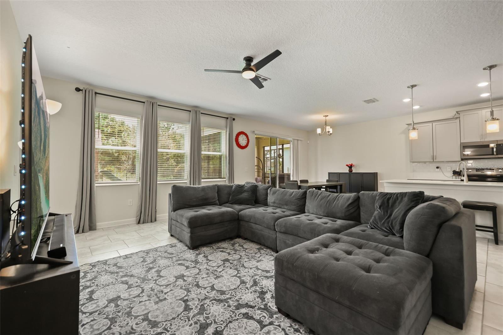 512 WESTCHESTER COURT, Davenport, FL 33837