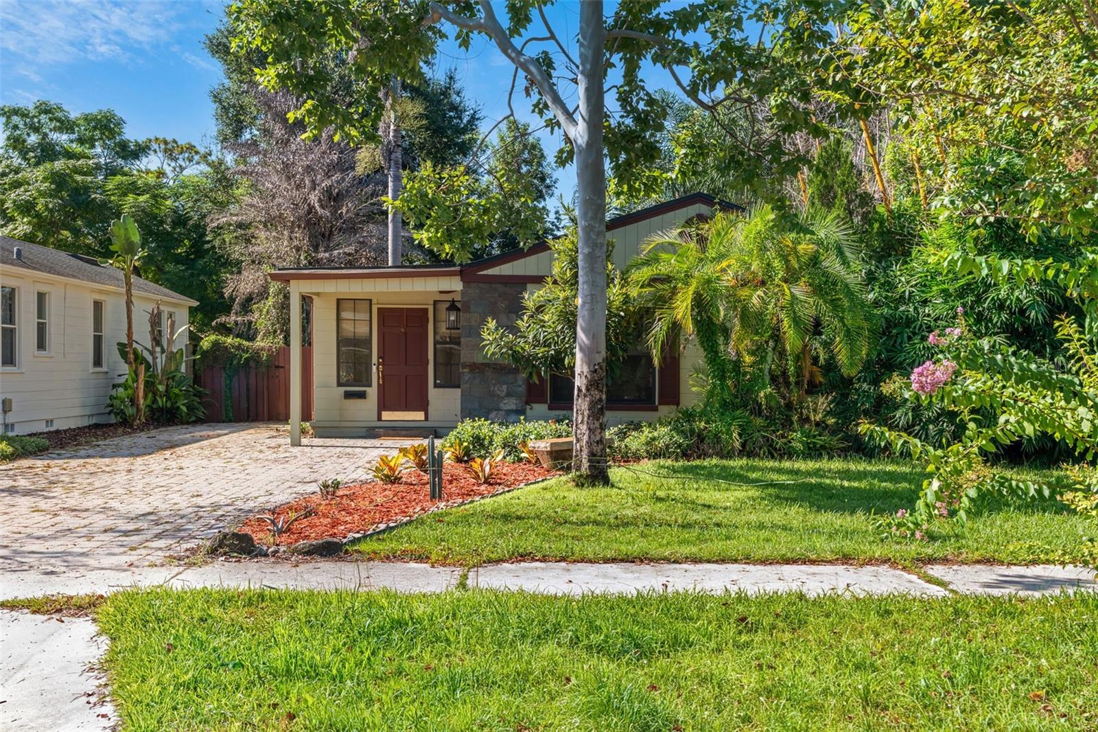 1710 OREGON STREET, Orlando, FL 32803 1710 OREGON STREET, Orlando, FL 32803