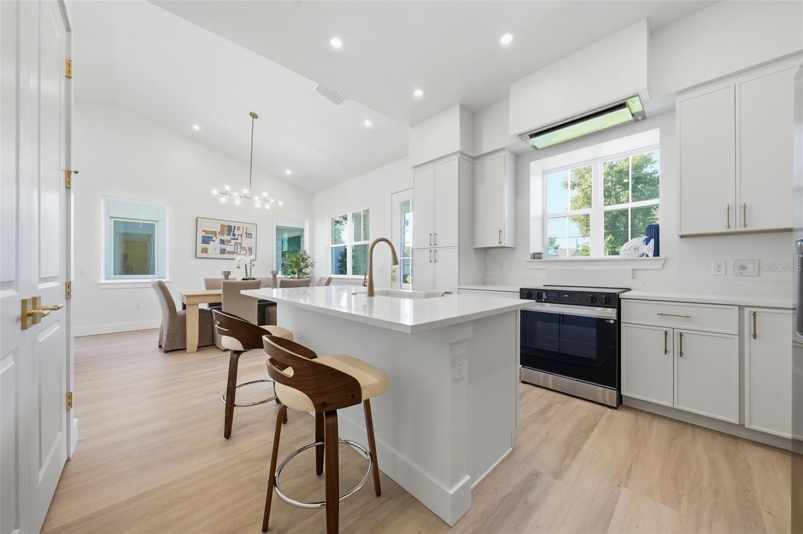 1605 BRYN MAWR STREET, Orlando, FL 32804
