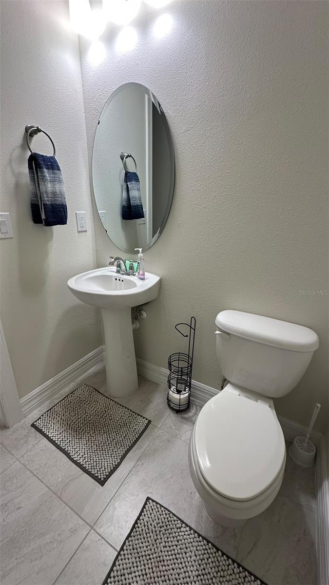8083 LEAF GROVE CIRCLE, Orlando, FL 32836