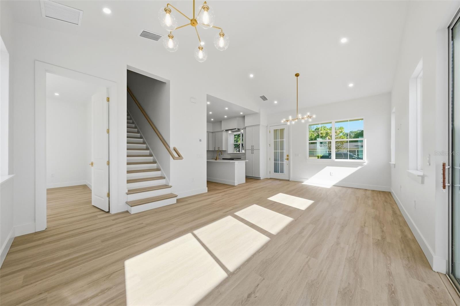 1514 WILSON AVENUE, Orlando, FL 32804