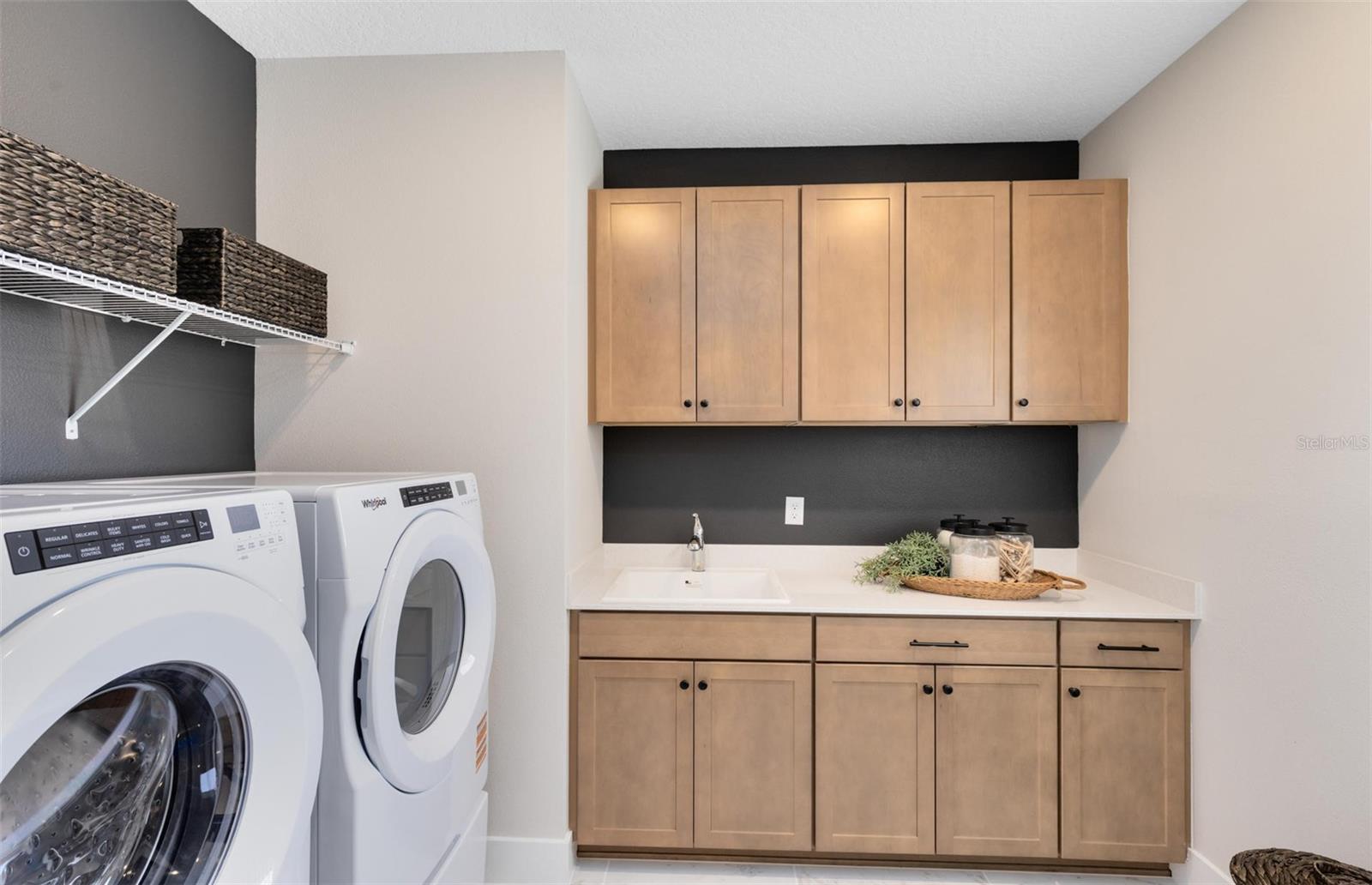 Actual home photo. Colors, finishes, textures and options may appear differently in person due to variations in monitors and viewing devices.