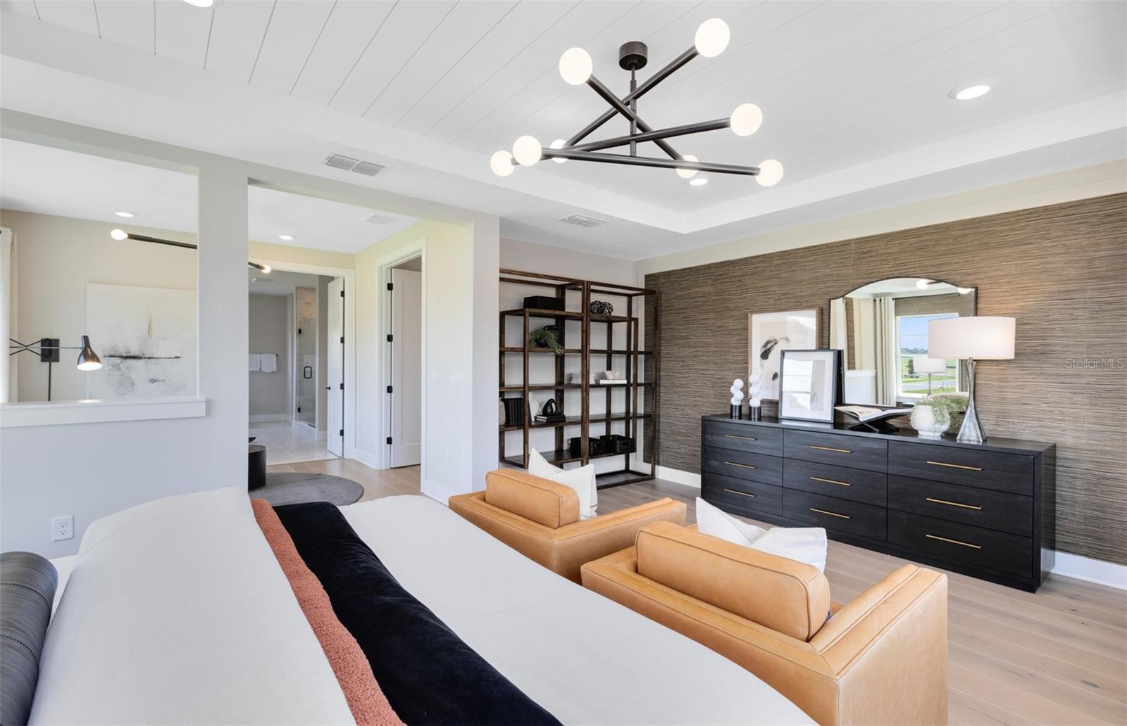 Actual home photo. Colors, finishes, textures and options may appear differently in person due to variations in monitors and viewing devices.