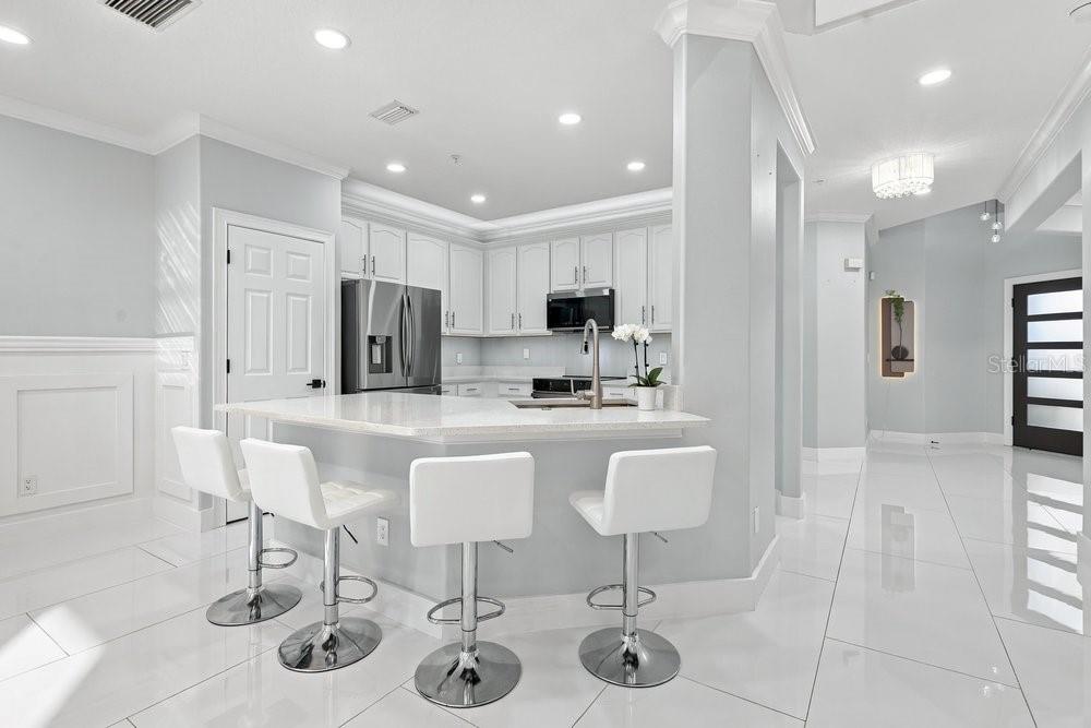 Breakfast bar