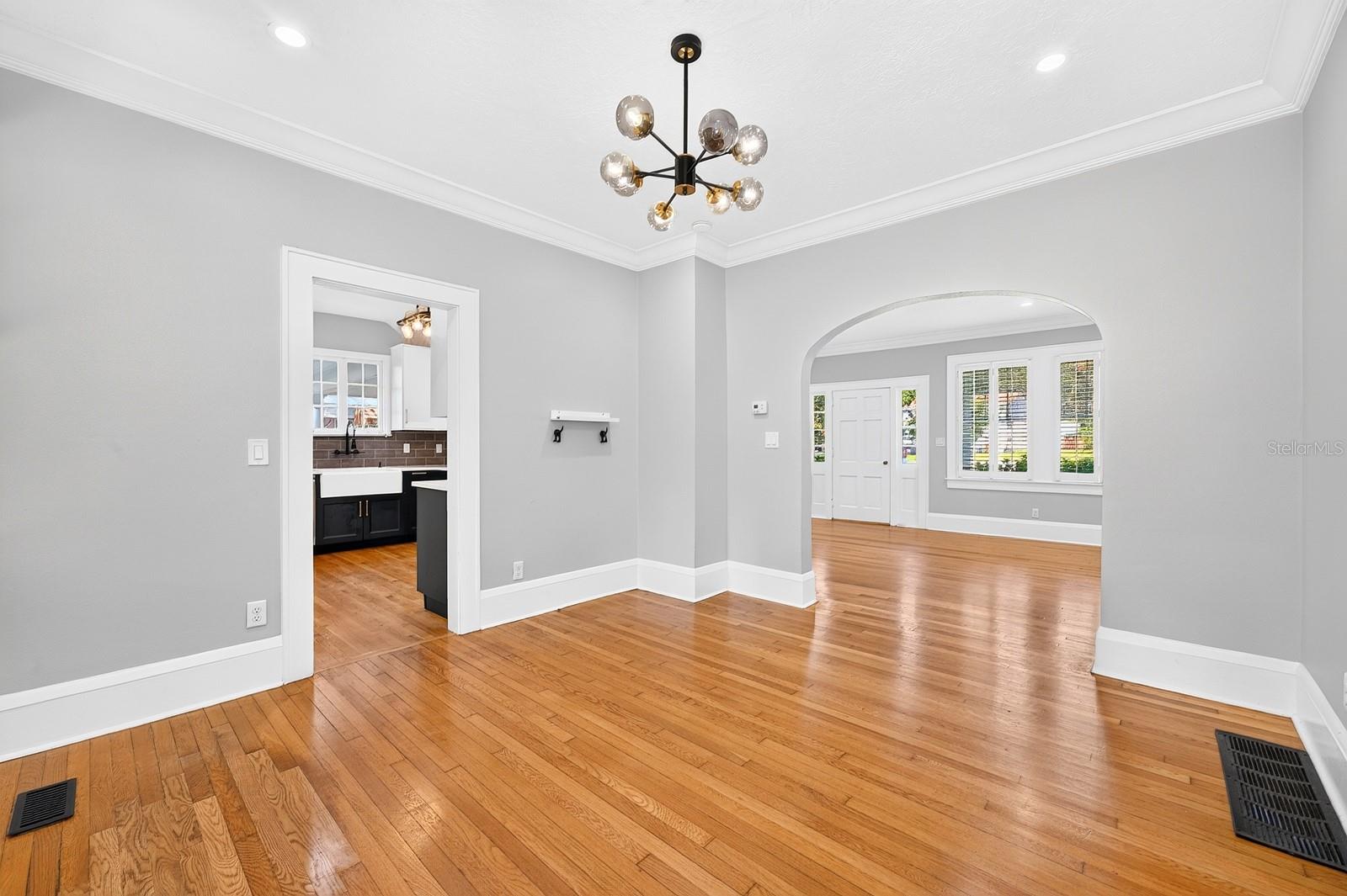 128 WISTERIA AVENUE, Orlando, FL 32806