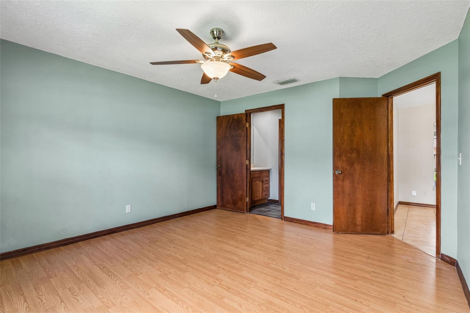 2402 WOODWAY DRIVE, Orlando, FL 32837