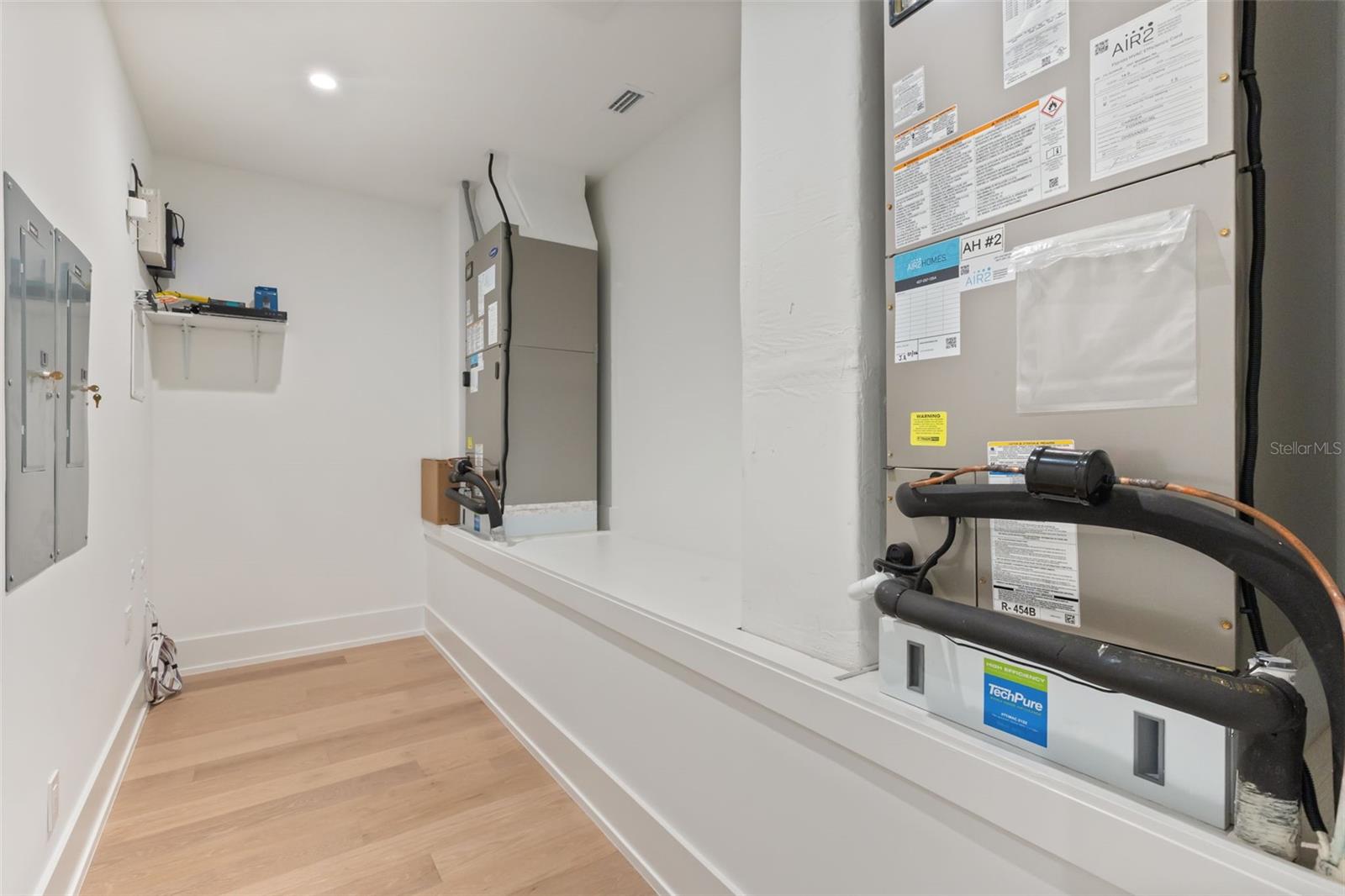 3207 Middlesex Rd. mechanical room