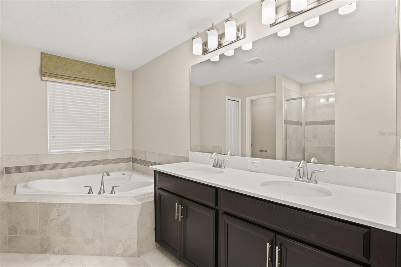 7608 SUMMERLAKE GROVES ST, Winter Garden, FL 34787