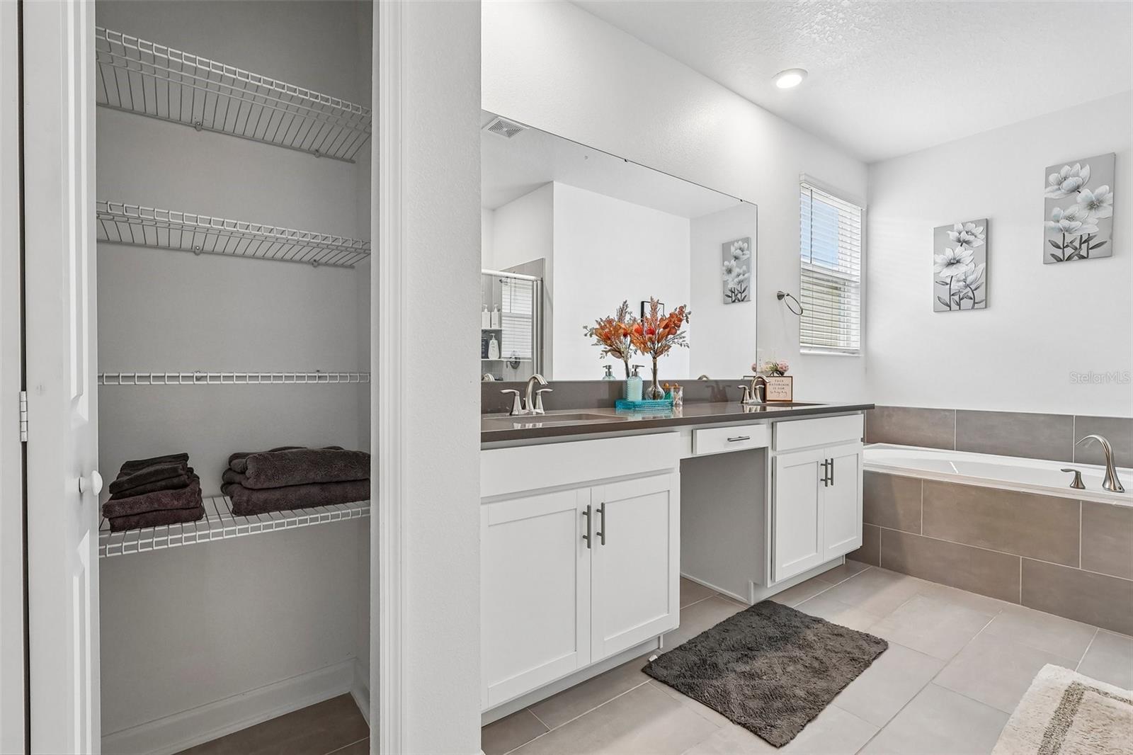 571 STICKS STREET, Davenport, FL 33896
