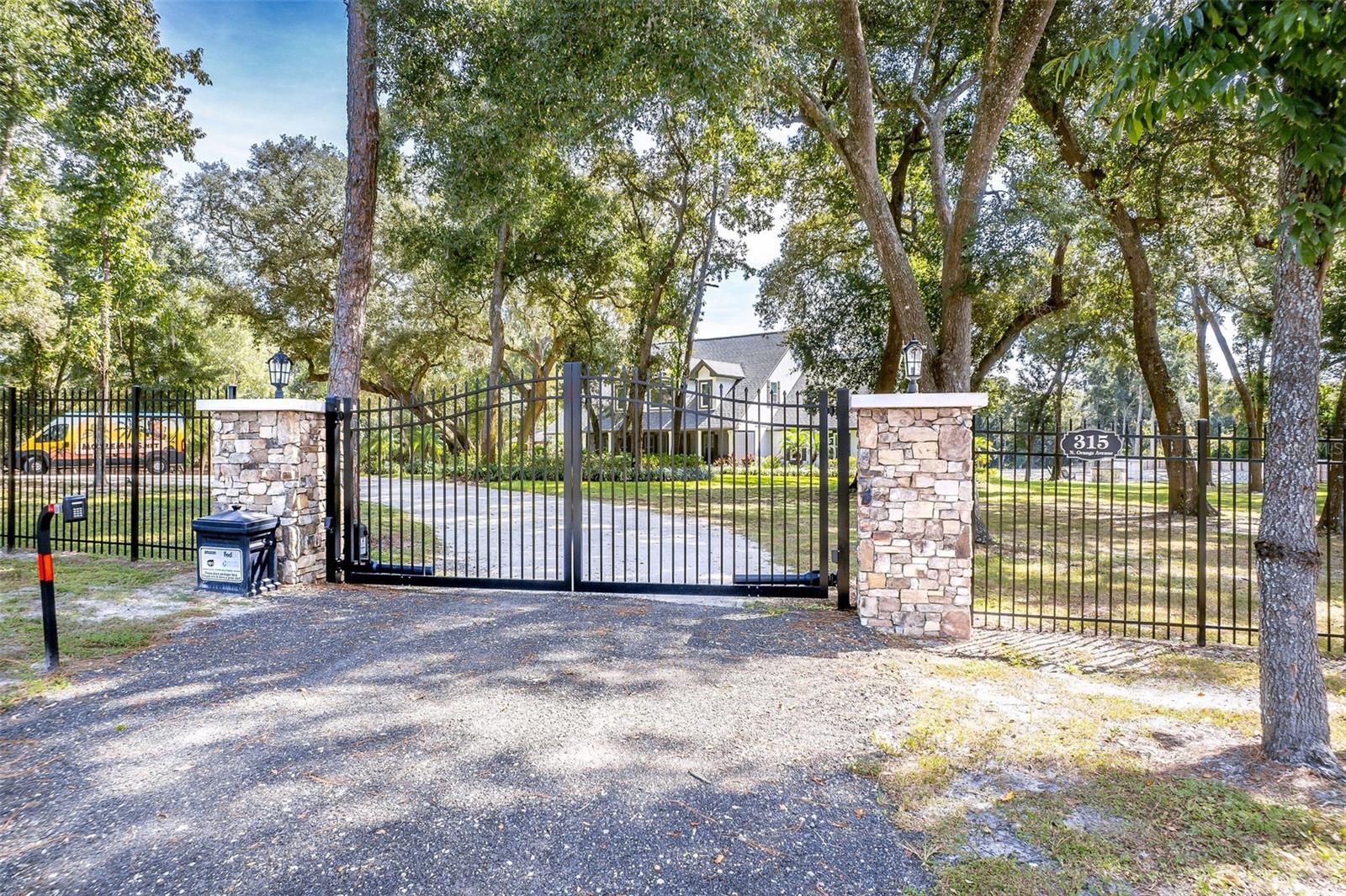 315 N ORANGE AVENUE, Sanford, FL 32771