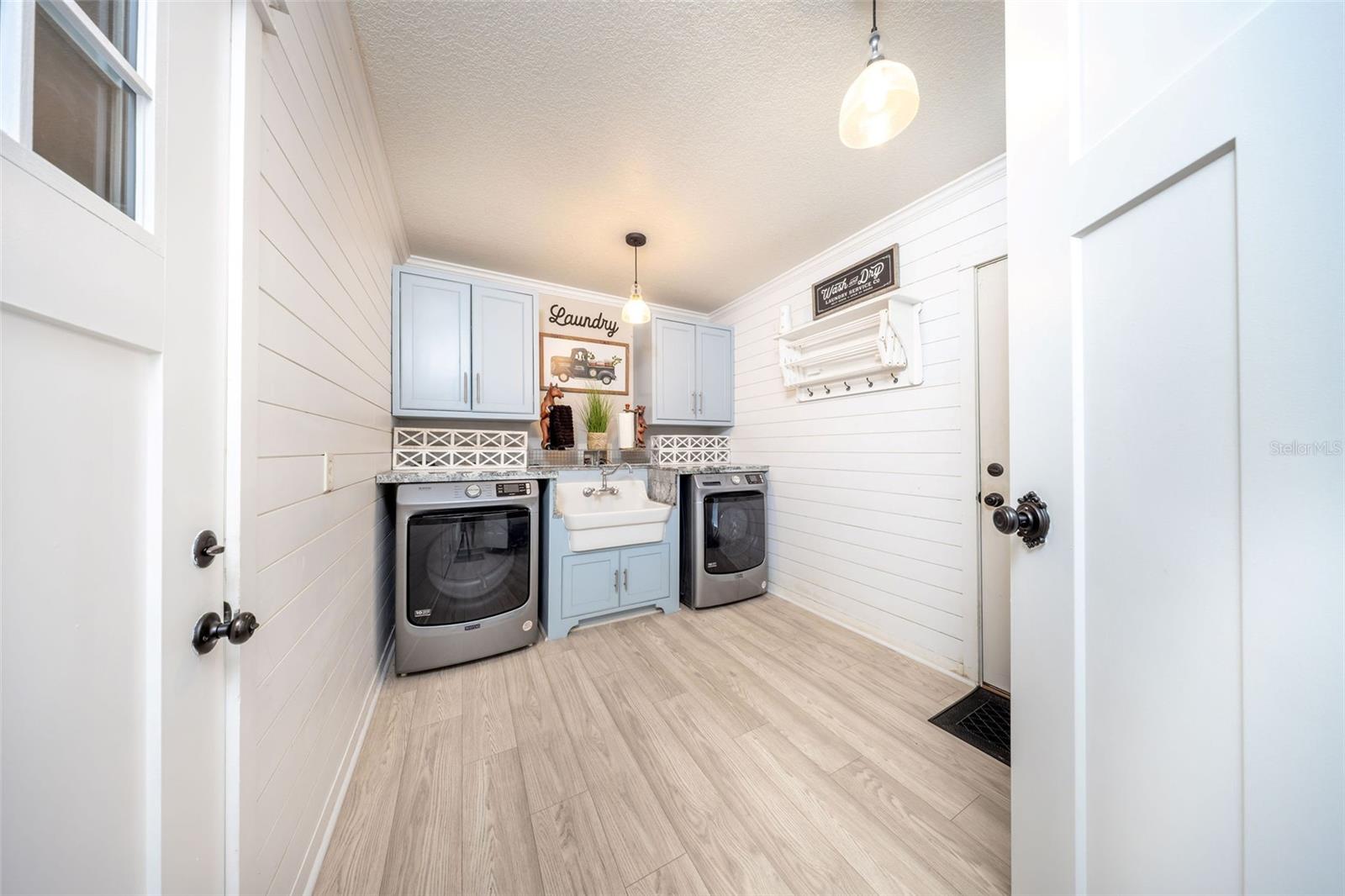 315 N ORANGE AVENUE, Sanford, FL 32771