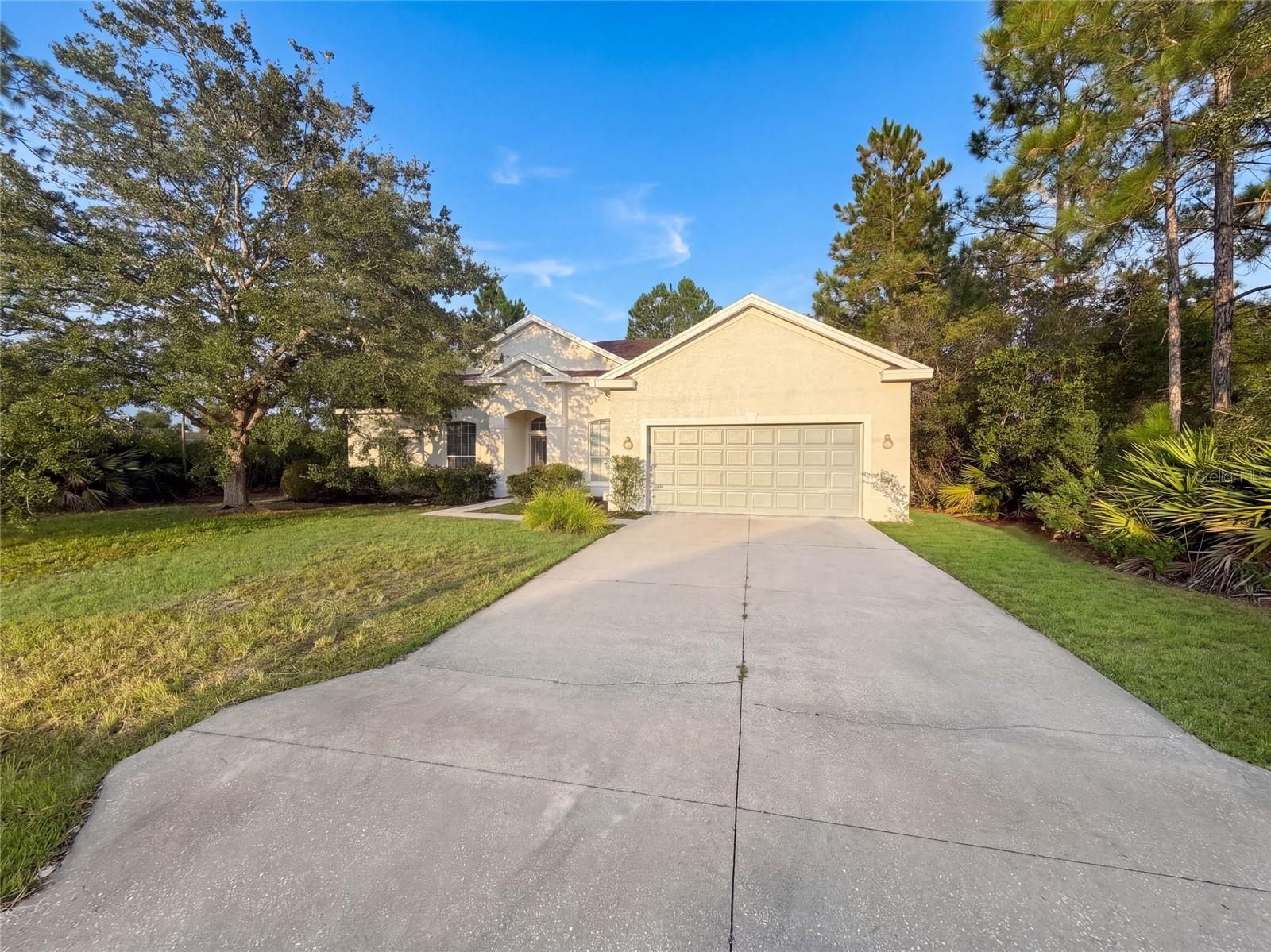 27 RUSSMAN LANE, Palm Coast, FL 32164 27 RUSSMAN LANE, Palm Coast, FL 32164