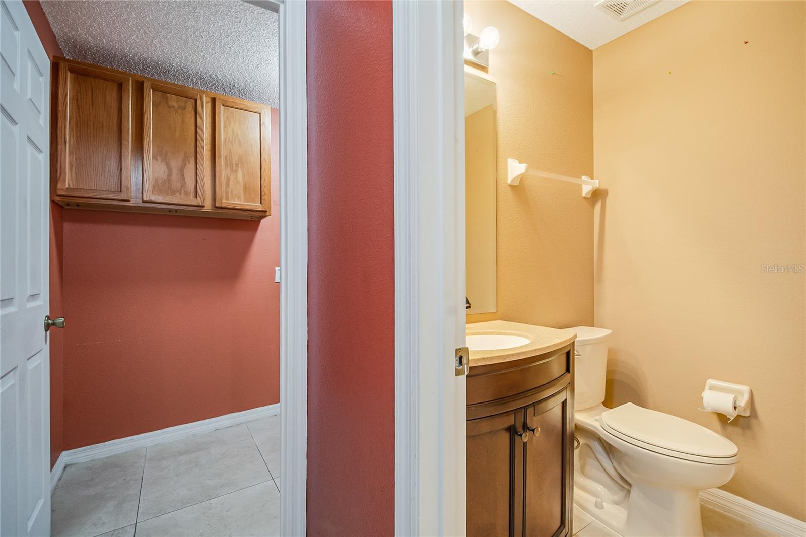 Powder room