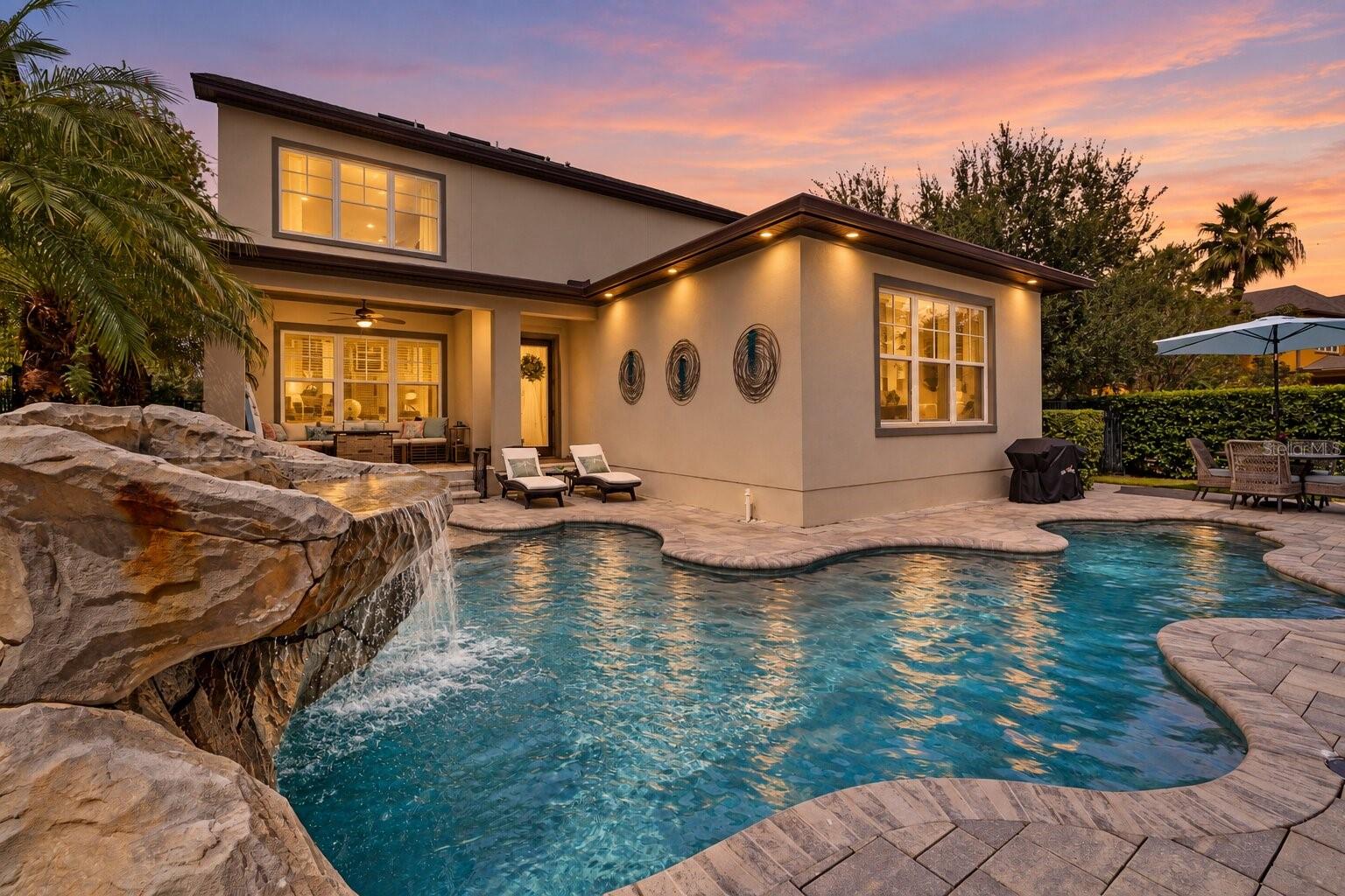 Twilight Pool & Outdoor Lighting