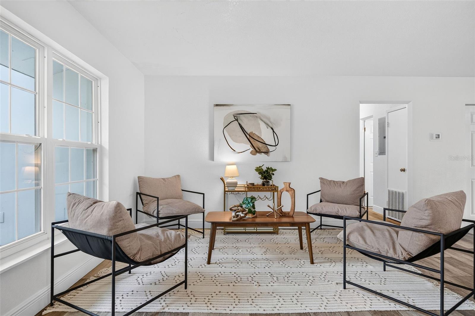 Living Room13'x12'