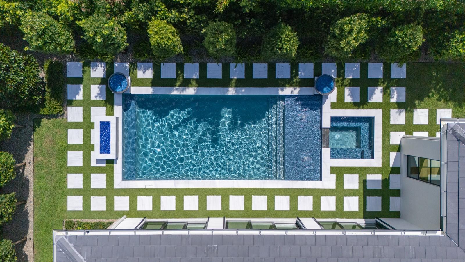 Pool Pool