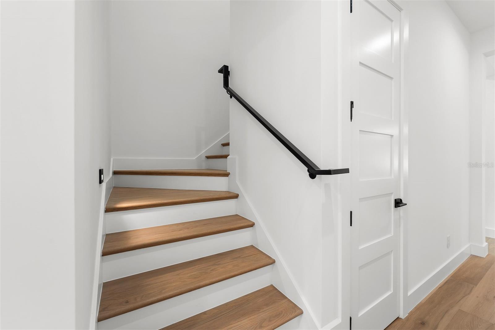10 W HARVARD STREET, Orlando, FL 32804 10 W HARVARD STREET, Orlando, FL 32804